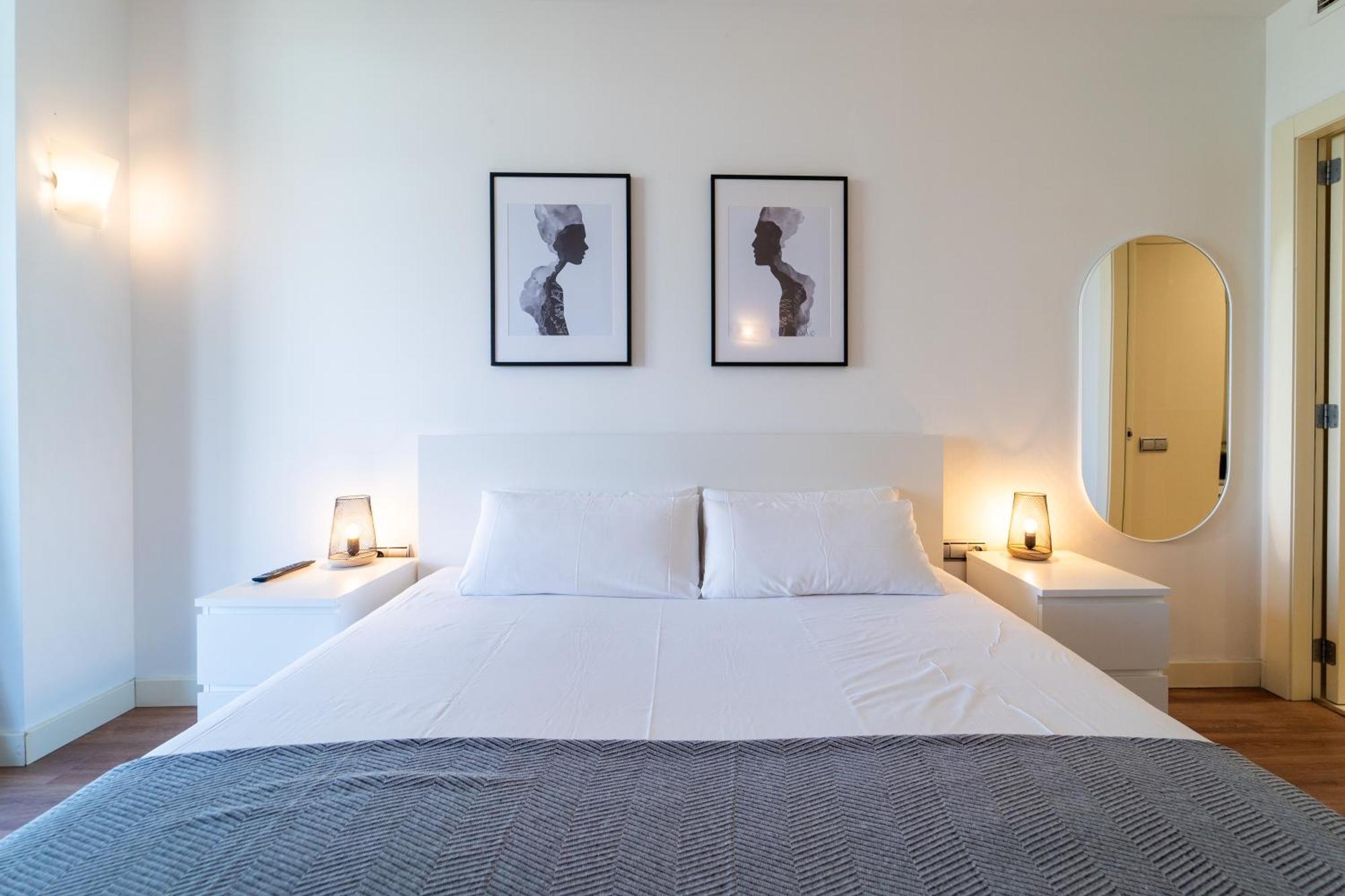 Unique Rentals-Seafront Luxe Suites Barcelona Exterior photo