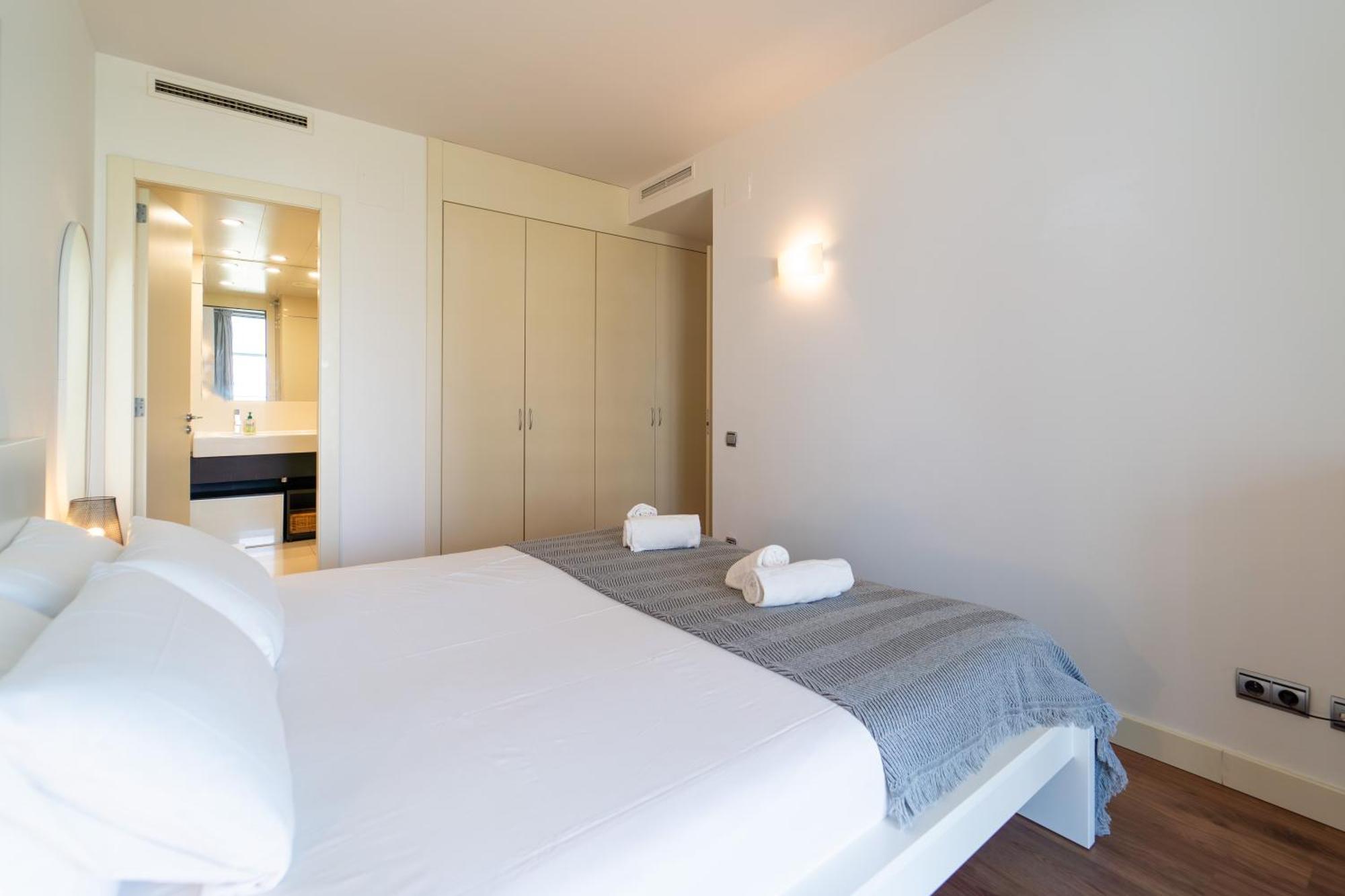 Unique Rentals-Seafront Luxe Suites Barcelona Exterior photo