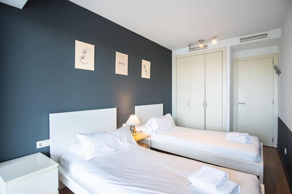 Unique Rentals-Seafront Luxe Suites Barcelona Exterior photo