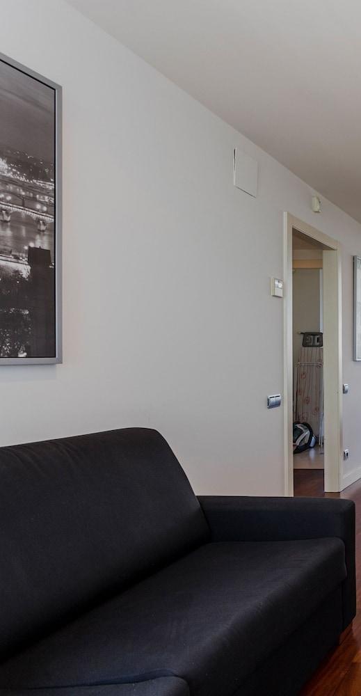 Unique Rentals-Seafront Luxe Suites Barcelona Exterior photo